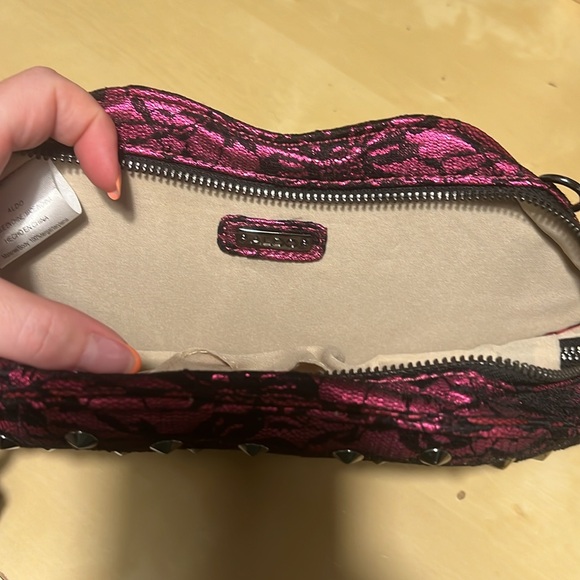 Studded lips ALDO purse with wristlet strap - Picture 4 of 4